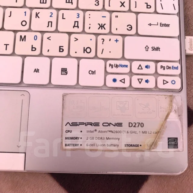 Acer Aspire One D270. 10.1", 1,6����, ��� 2048 ��, ���� 500���, WiFi: 1, Bluetooth: 1, ����������� �� 5��. ����
