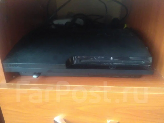 Sony PlayStation 3 Slim ����