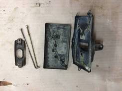 Крепление аккумулятора. Honda Civic, EJ1, EH9, EG4, EJ2, EG9, EG3, EG5, EG8, EG6, EH2, EH3 Honda Civic Ferio, EJ3, EH1, EG7, EG8, EG9 Двигатели: D15B...