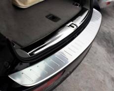 Накладка на бампер. Audi Q5, 8RB, FY Двигатели: CAHA, CALB, CCWA, CDNB, CDNC, CDUD, CGLB, CGLC, CHJA, CNBC, CNCD, CTUC, CTVA, DAXB, DETA