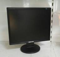 Samsung. 17", технология ЖК (LCD)