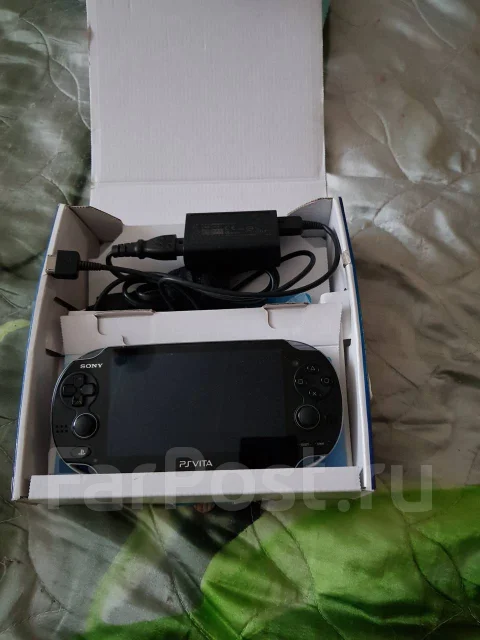 Sony PlayStation Vita ����