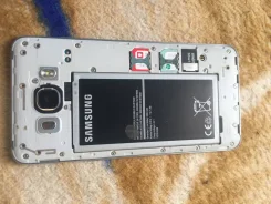 Samsung Galaxy J7 2016. �/�