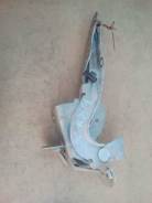 Крепление капота. Toyota Wish, ANE10, ANE10G, ZNE10, ZNE10G Двигатели: 1AZFSE, 1ZZFE