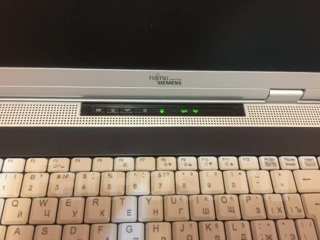 Fujitsu Siemens ����