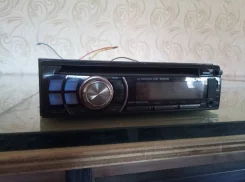 Alpine CDE-100EUB ����