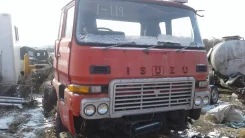 Isuzu Giga ����