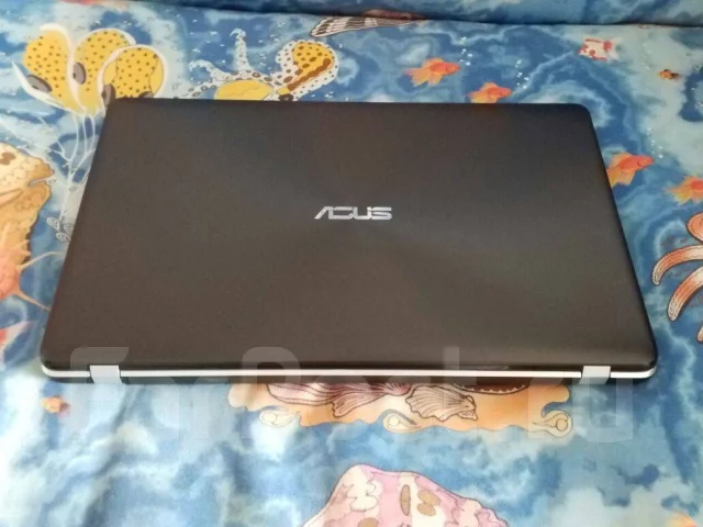 Asus K750JB-TY012H. 17.3", 2,4����, ��� 8 ��, ���� 1 500���, WiFi: 1, Bluetooth: 1, ����������� �� 4��. ����
