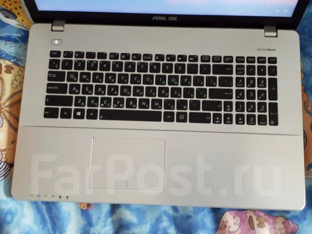 Asus K750JB-TY012H. 17.3", 2,4����, ��� 8 ��, ���� 1 500���, WiFi: 1, Bluetooth: 1, ����������� �� 4��. ����