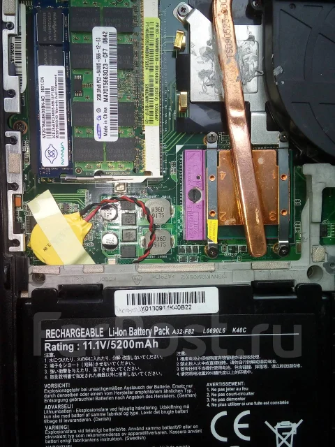 Asus K40IN. 14", 2 000����, ��� 4 ��, ���� 1���, WiFi: 1, Bluetooth: 1, ����������� �� 1��. ����
