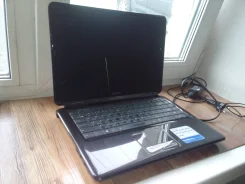 Asus K40IN. 14", 2 000����, ��� 4 ��, ���� 1���, WiFi: 1, Bluetooth: 1, ����������� �� 1��. ����
