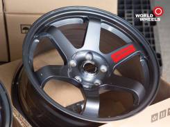 RAYS VOLK RACING. 8.0x17", 5x114.30, ET35, ЦО 73,1 мм.