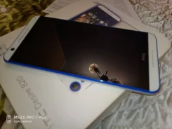 HTC Desire 820. �/�