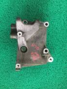 Крепление генератора. Nissan Wingroad, VFY11, VY11, WFY11 Nissan Bluebird Sylphy, FG10, QG10, QNG10 Nissan AD, VFY11, VY11, WFY11, Y11 Nissan Sunny, B...