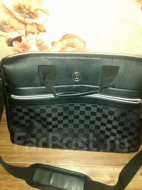 Samsung 350V5C. 15.4", 2,5����, ��� 8 ��, ���� 931���, WiFi: 1, Bluetooth: 1, ����������� �� 2��. ����