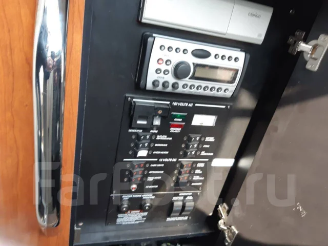 Searay Sundancer. 2008 ���, ����� 9,3��., ��������� ������������, 260��.�., ������ ����