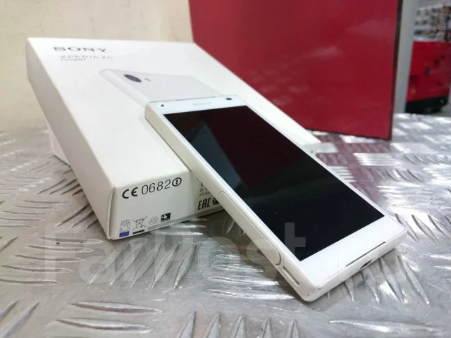 Sony Xperia Z5 Compact. �/� ����