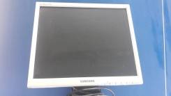 Samsung. 17", технология ЖК (LCD)