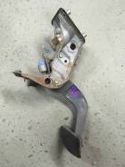 Педаль тормоза. Toyota Land Cruiser, FZJ105, HDJ100, HDJ100L, HDJ101K, HZJ105, HZJ105L, HZJ71, HZJ71V, HZJ74, HZJ74K, HZJ74V, HZJ76, HZJ76K, HZJ76V, J...