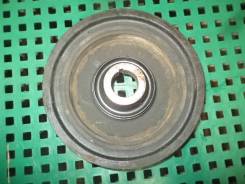 Шкив коленвала. Honda Civic, EU4, EU3, EU1, EU2 Honda Civic Ferio, ET2, ES3, ES2 Двигатели: 4EE2, D14Z5, D14Z6, D15B, D15Y2, D15Y3, D15Y4, D15Y5, D15Y...