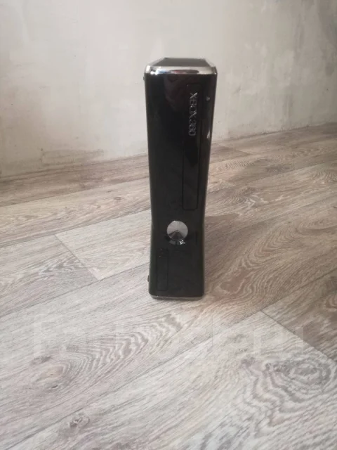 Microsoft Xbox 360 Slim ����