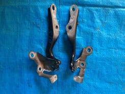 Крепление капота. Toyota Isis, ANM10, ANM10G, ANM10W, ANM15, ANM15G, ANM15W, ZGM10, ZGM10G, ZGM10W, ZGM11, ZGM11G, ZGM11W, ZGM15, ZGM15G, ZGM15W, ZNM1...