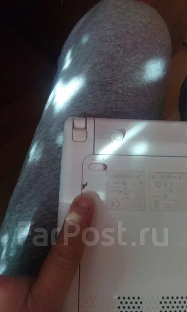 Acer Aspire One D270. 10.1", 1,6����, ��� 2048 ��, ���� 500���, WiFi: 1, Bluetooth: 1 ����
