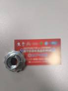 Гайка ступицы. Seat Toledo, KG3 Seat Ibiza, 6J1, 6J5, 6J8, 6L1, 6P1, 6P5, 6P8, KJ1 Seat Cordoba, 6L2, 6L5 Skoda Rapid, 0G3, NA2, NG2, NH1, NH3 Skoda R...