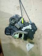 Замок двери. Toyota Avensis, ADT250, ADT251, AZT250, AZT250L, AZT250W, AZT251, AZT251L, AZT251W, CDT250, ZZT250, ZZT251, ZZT251L Toyota Corolla Verso...
