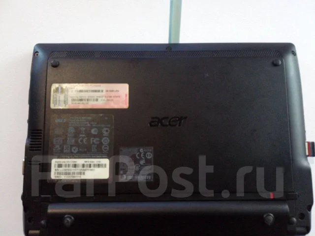 Acer Aspire One 522. 10.1", 1����, ��� 1024 ��, ���� 250���, WiFi: 1, Bluetooth: 1, ����������� �� 8��. ����