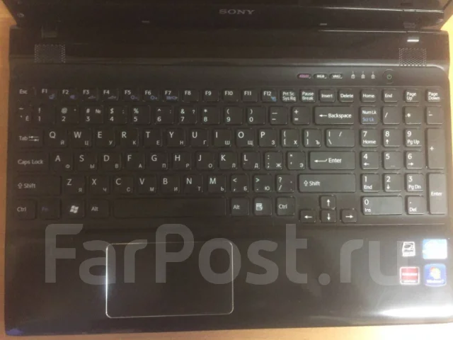 Sony VAIO SVE1511V1R. 15.5", 2 500����, ��� 4 ��, ���� 500���, WiFi: 1, Bluetooth: 1, ����������� �� 3��. ����