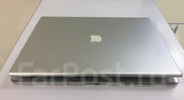 Apple MacBook Pro 17 ����