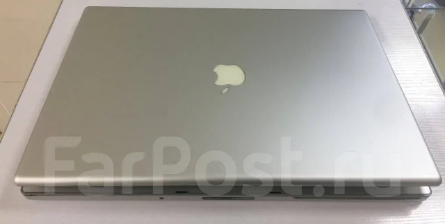 Apple MacBook Pro 17 ����