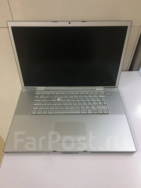 Apple MacBook Pro 17 ����