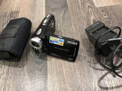 Sony. 20 и более Мп, с объективом