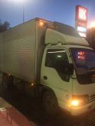 Isuzu. , 4 300 куб. см., 3 000 кг.
