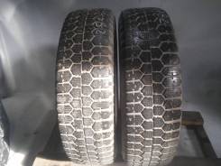 Bridgestone. Зимние, шипованные, 2011 год, 40 %, 2 шт