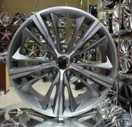 BMW. 8.5x19", 5x120.00, ET37, ЦО 72,6 мм.