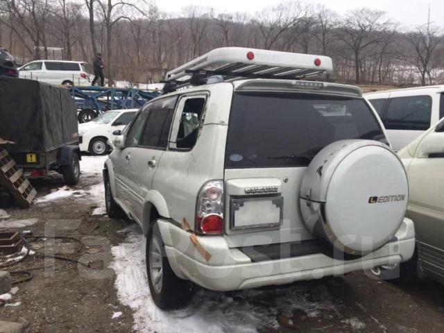 Suzuki Grand Escudo. TX92W201389, H27A ����