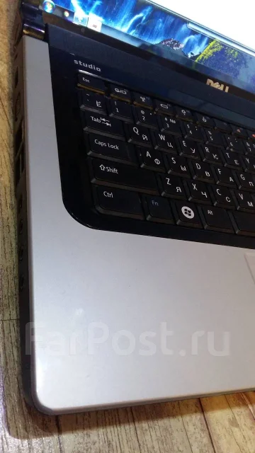 Dell Studio 1555. 15.6", 2����, ��� 3072 ��, ���� 500���, WiFi: 1, Bluetooth: 1, ����������� �� 100��. ����