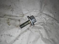 Болт коленвала. Nissan: Wingroad, Bluebird, Primera Camino, Serena, Avenir, Primera, Cube Cubic, Pulsar, Sunny, Almera, Micra C+C, Bluebird Sylphy, Cu...