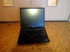 IBM ThinkPad R30. 1,1����, ��� 256 �� � ������, ���� 40��� ����