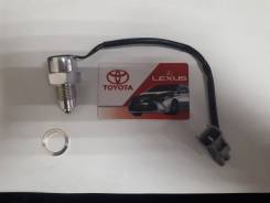 Датчик заднего хода. Toyota: Platz, Vios, Avensis, Sprinter Trueno, Altezza, MR-S, Dyna, Supra, Vitz, Mark X, Soluna Vios, Echo, Sprinter Marino, Yari...