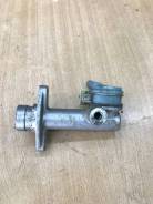 Цилиндр сцепления главный. Nissan Atlas, H41, G4H41 Nissan Atlas / Condor, G4H41 Nissan Condor, G4H41 Двигатели: BD30, ED35, FD42, FD46