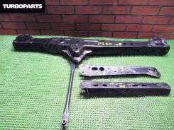 Рамка радиатора. Toyota Prius, ZVW30, ZVW30L Двигатель 2ZRFXE