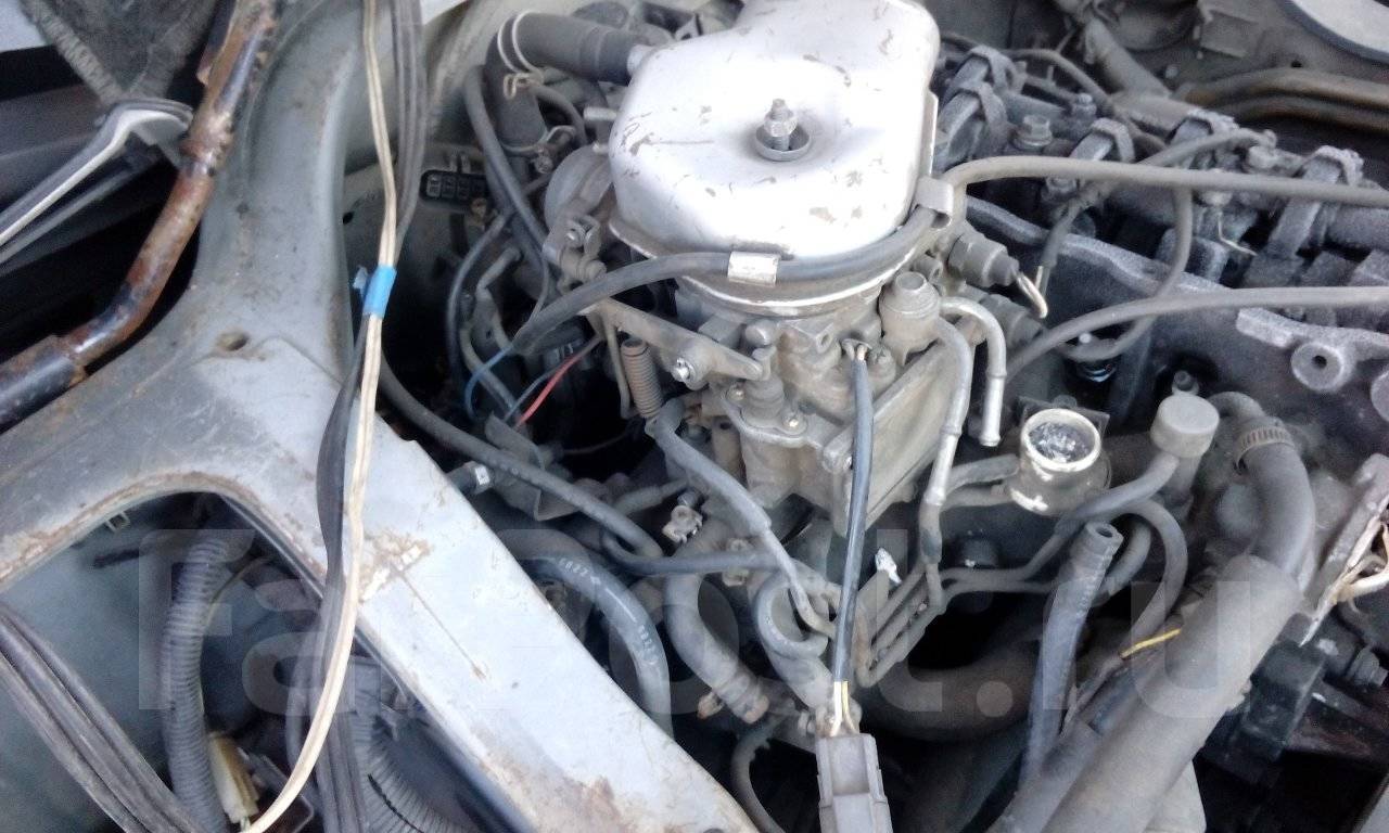 Подскажите как снять двигатель ниссан ванетте c22