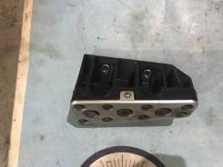 Подставка под ногу. Subaru Forester, SF5, SF9, SG5, SH5, SHJ, SJ5 Subaru Legacy, BD2, BD3, BD4, BD5, BE5, BG3, BG4, BG5, BH5, BH9, BL5, BP5 Subaru Imp...