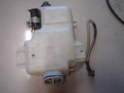 Бачок стеклоомывателя. Mitsubishi Pajero, L047G, L049G, L049GV, L049GW, L146G, L146GW, L146GWG, L149G, L149GW, L149GWG, V11V, V11W, V12V, V12W, V13V...