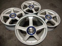Advan Racing. 7.5x18, ET45, ЦО 73,0 мм.