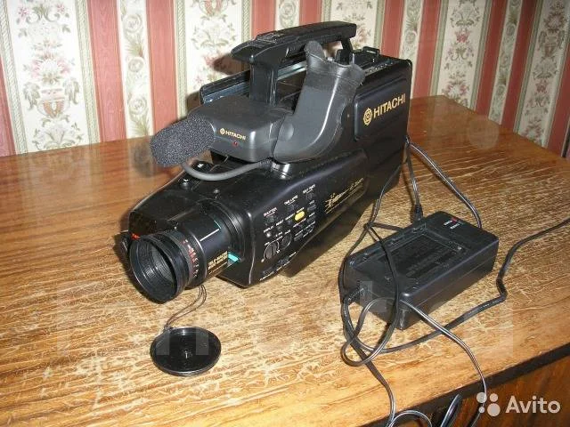 Hitachi. 20 � ����� ��, � ���������� ����